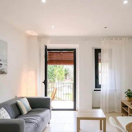 Ca Leudald 2 Ideal Parejas Con Terraza Besalu